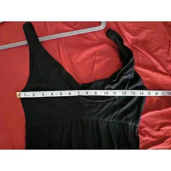 Diane Von Furstenberg Womens Sleeveless Cowl Neck Dress NWT Black Size 4 - Picture 2 of 5